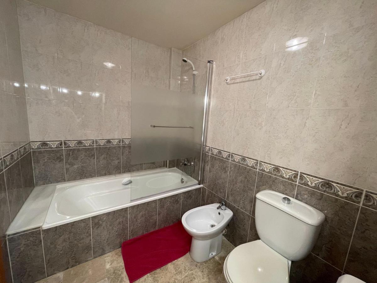 Appart Standing 2 Chambres 2Sdb Clim Piscine Parking Wifi Terrasse 21M2 Local Velo Port-Aventura, Plage, Centre Salou Buitenkant foto